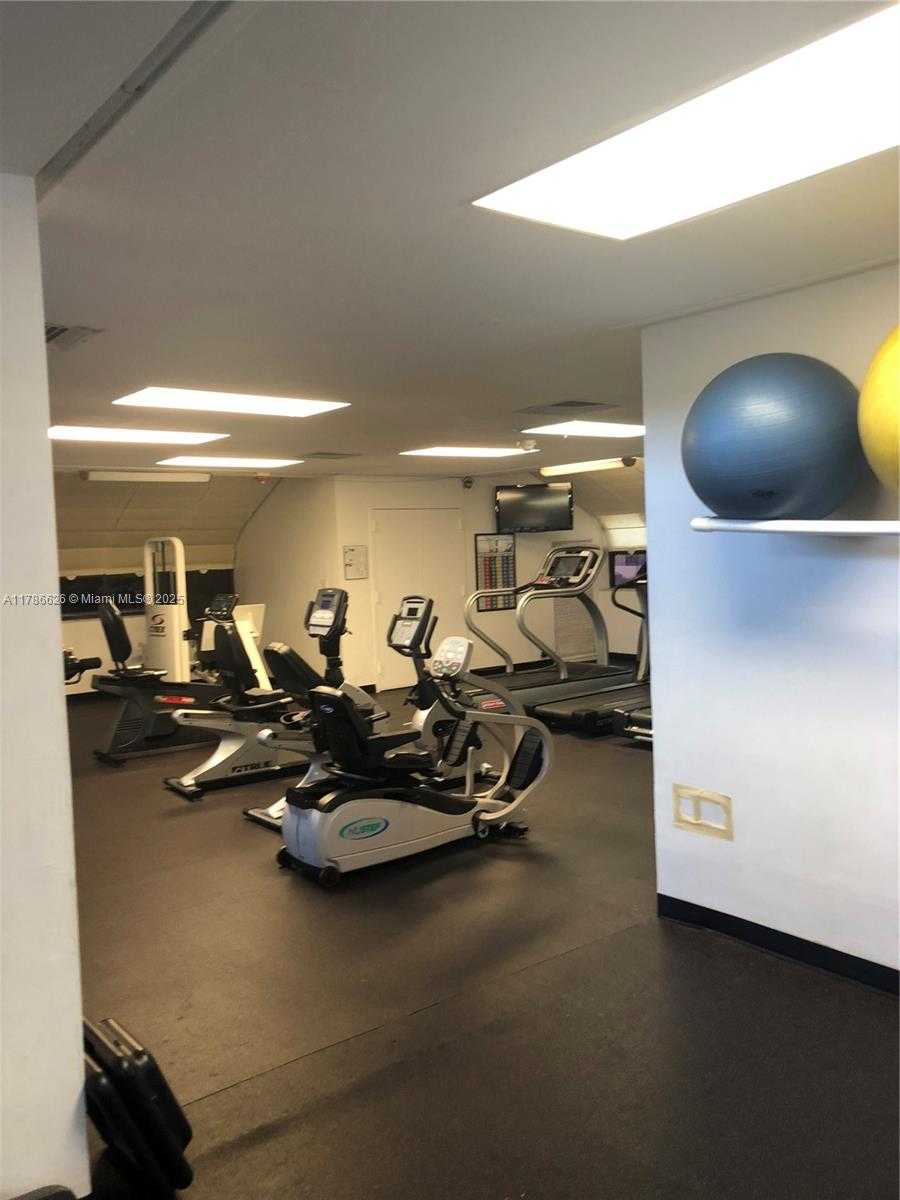 Small Image of 201 CRANDON BLVD #1027, Key Biscayne Number 14