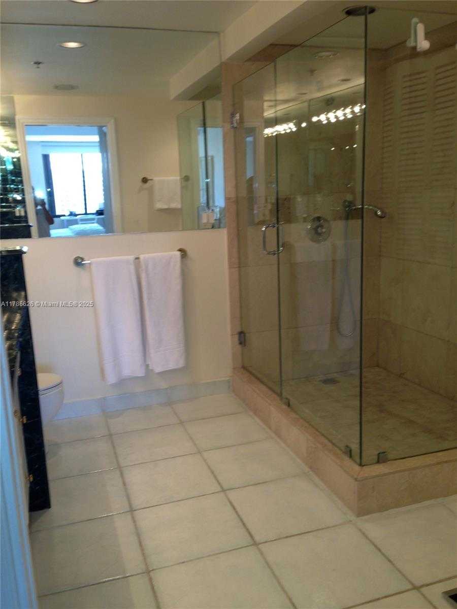 Small Image of 201 CRANDON BLVD #1027, Key Biscayne Number 8