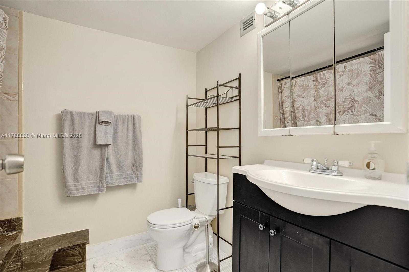 Small Image of 2017 SOUTH OCEAN DR #305, Hallandale Beach Number 11