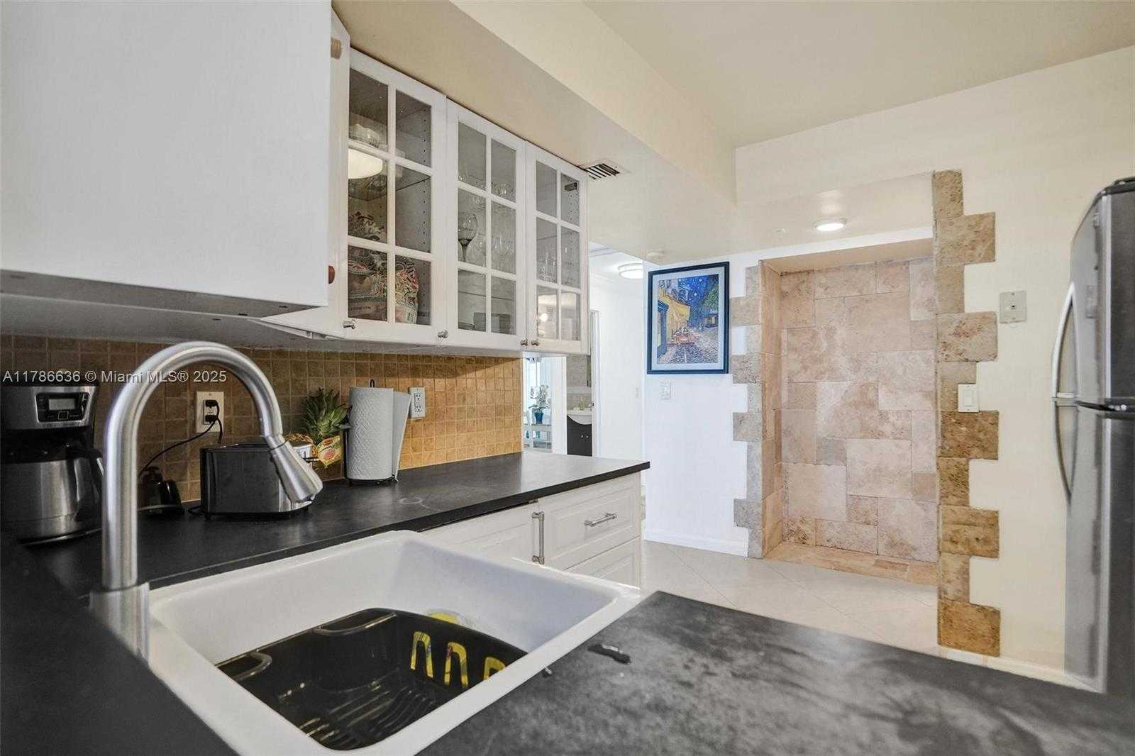 Small Image of 2017 SOUTH OCEAN DR #305, Hallandale Beach Number 13