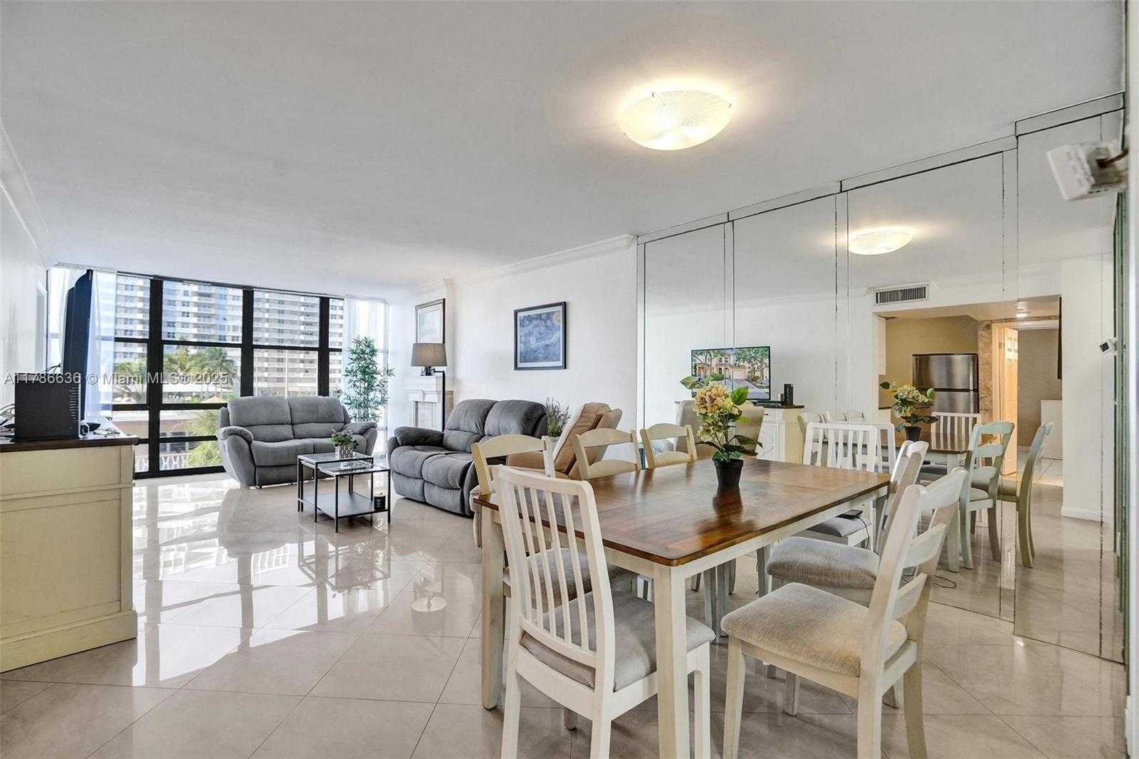 Small Image of 2017 SOUTH OCEAN DR #305, Hallandale Beach Number 14