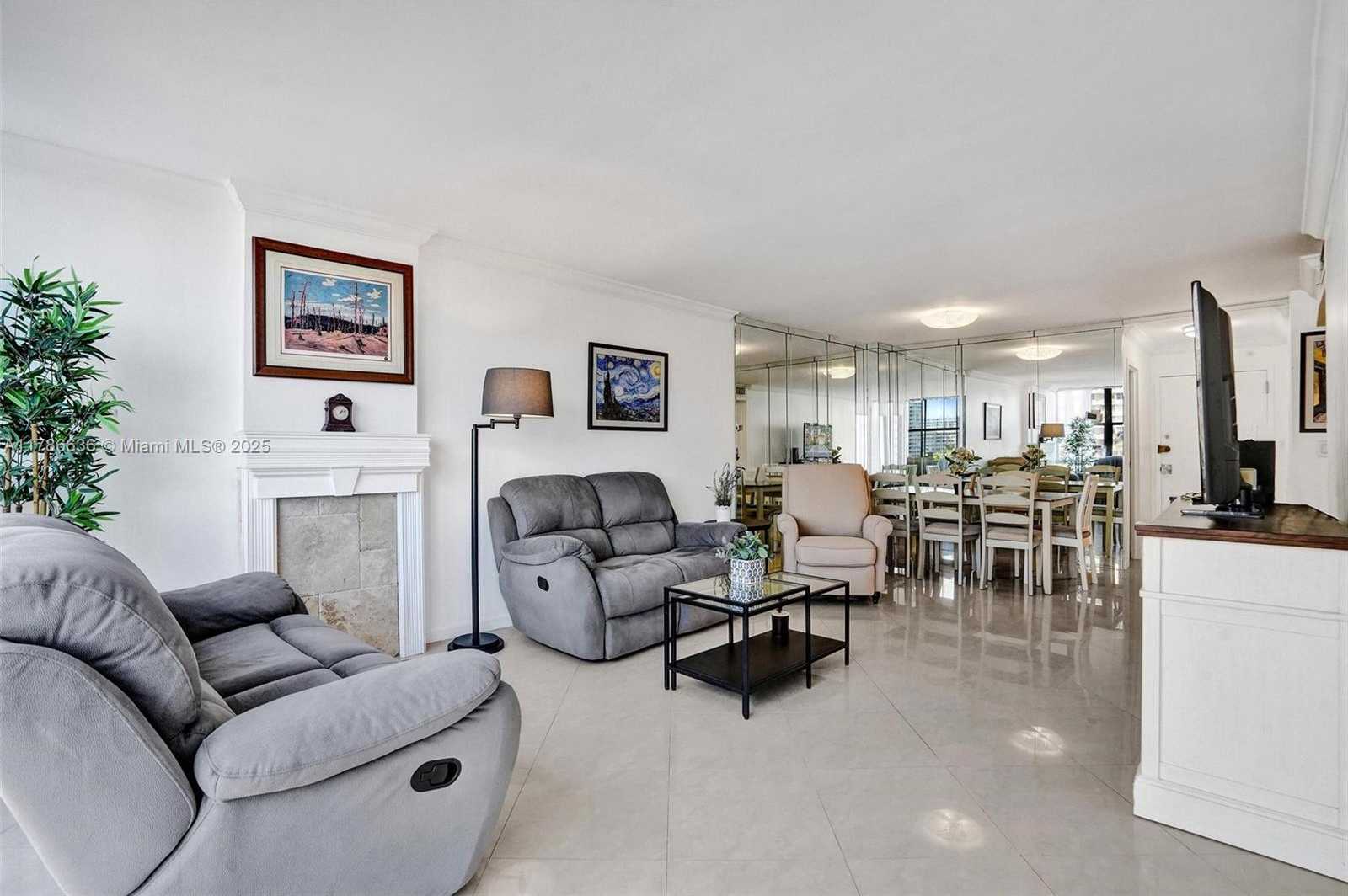Small Image of 2017 SOUTH OCEAN DR #305, Hallandale Beach Number 21