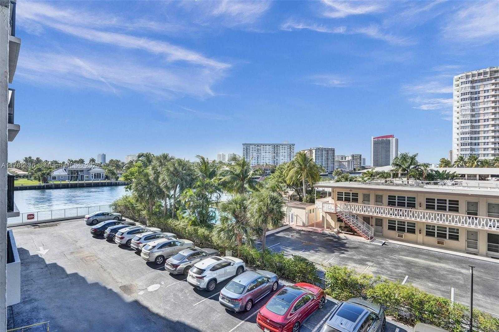 Small Image of 2017 SOUTH OCEAN DR #305, Hallandale Beach Number 26