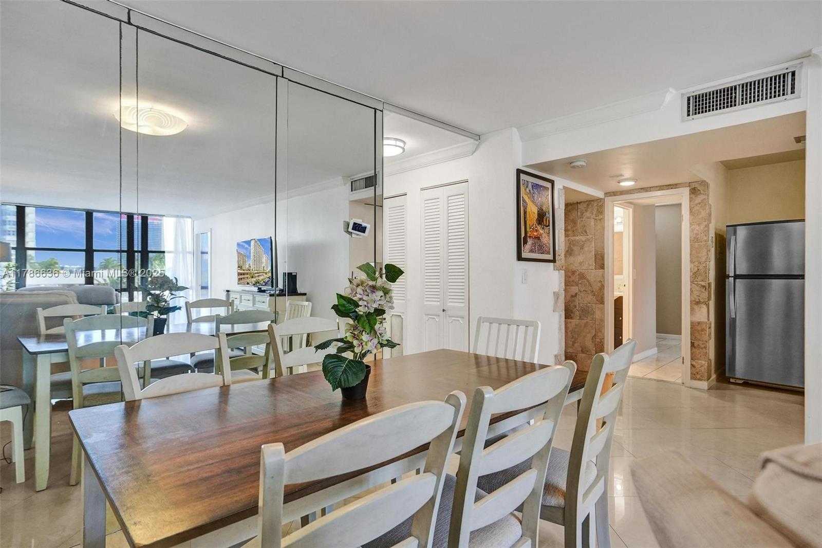 Small Image of 2017 SOUTH OCEAN DR #305, Hallandale Beach Number 7
