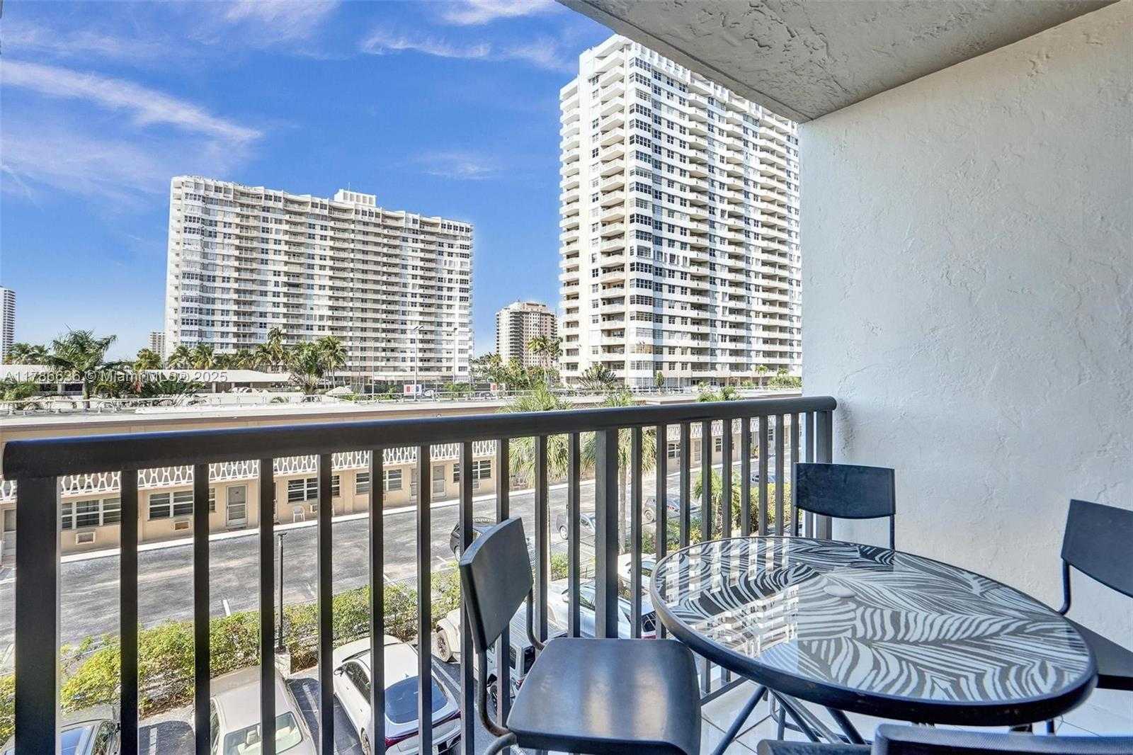 Small Image of 2017 SOUTH OCEAN DR #305, Hallandale Beach Number 9