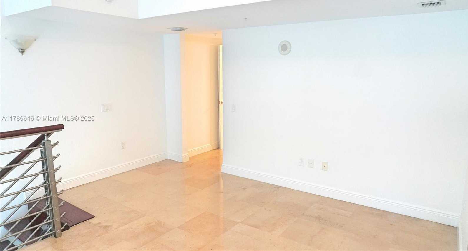Small Image of 41 SOUTH EAST 5TH ST #814, Miami Number 25