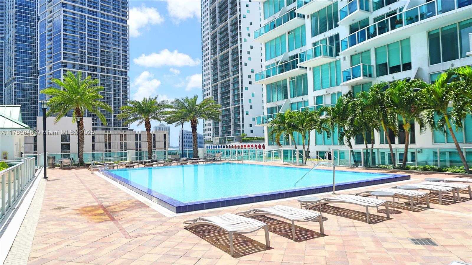 Small Image of 41 SOUTH EAST 5TH ST #814, Miami Number 3