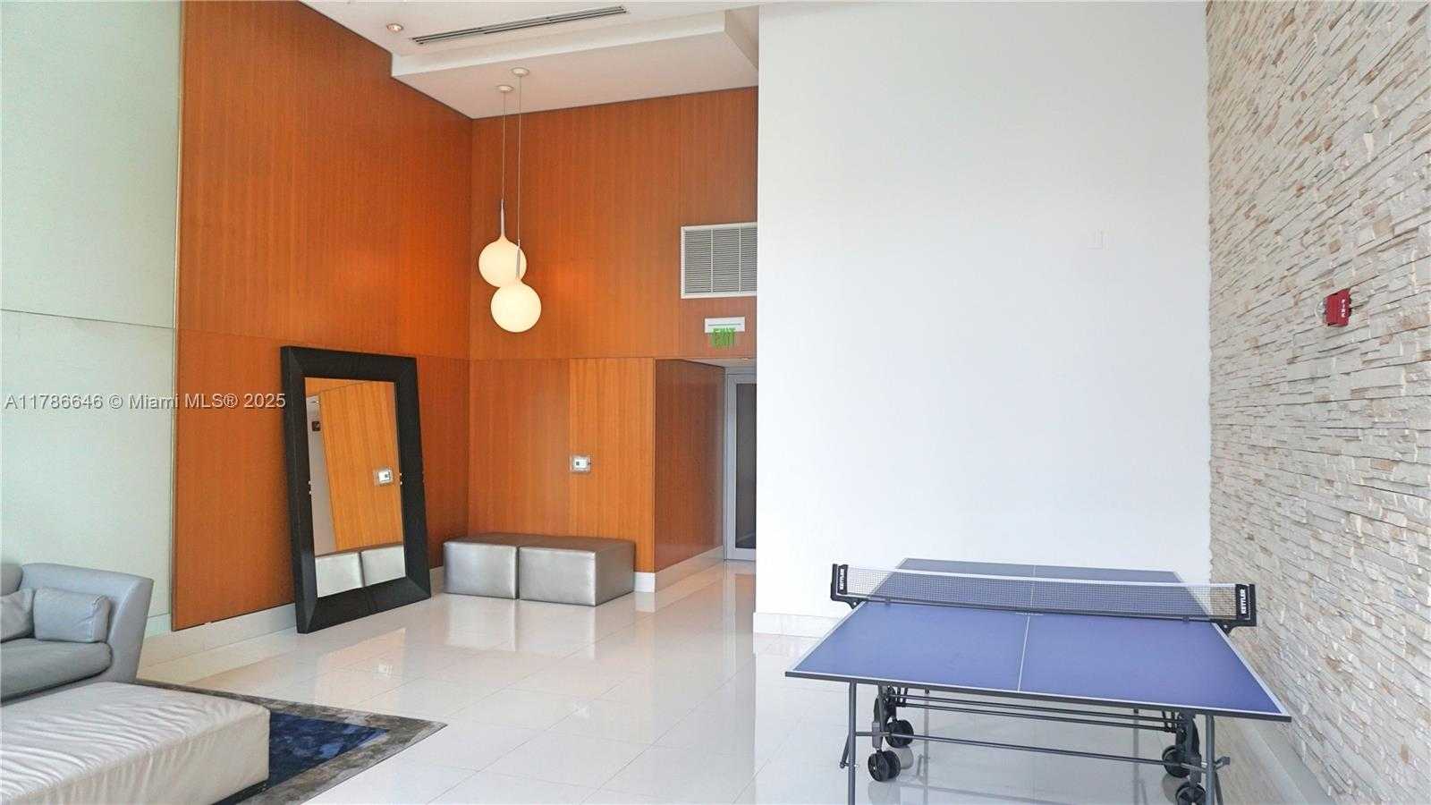 Small Image of 41 SOUTH EAST 5TH ST #814, Miami Number 7