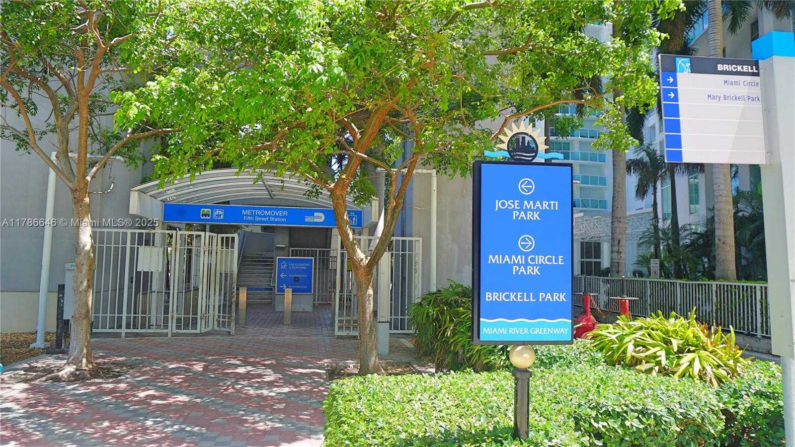 Small Image of 41 SOUTH EAST 5TH ST #814, Miami Number 9