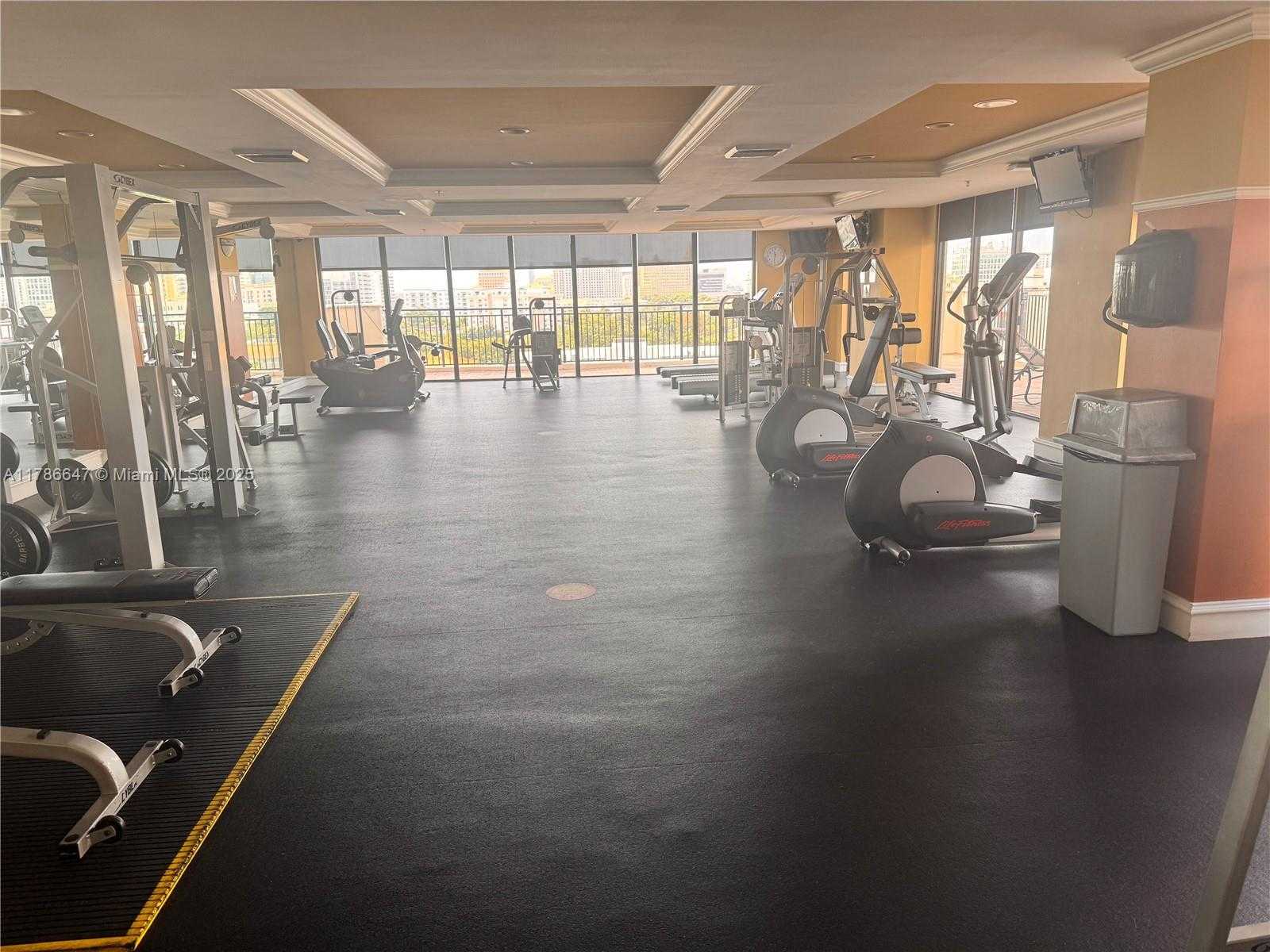Small Image of 888 SOUTH DOUGLAS RD #1602, Coral Gables Number 10
