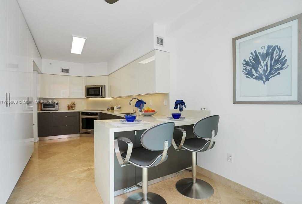 Small Image of 3370 HIDDEN BAY DR #2310, Aventura Number 13