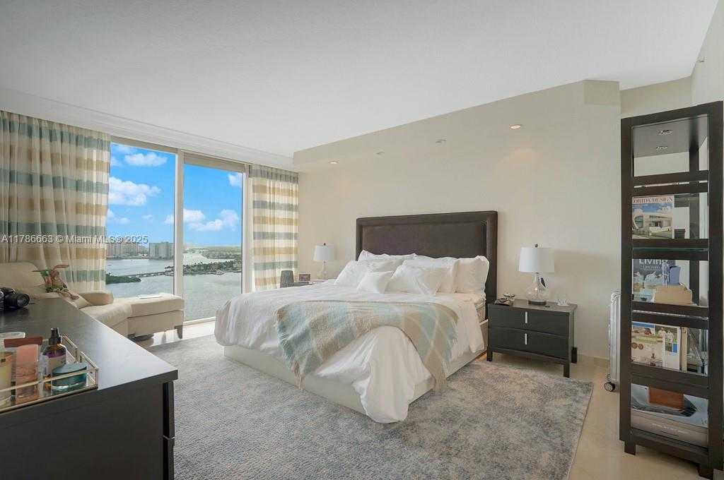 Small Image of 3370 HIDDEN BAY DR #2310, Aventura Number 14