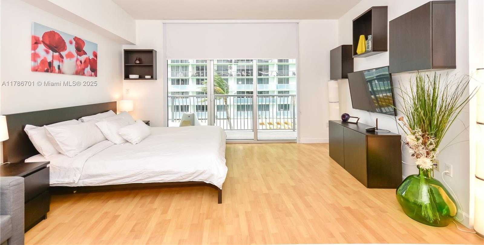 Small Image of 1750 NORTH BAYSHORE DR #1211, Miami Number 6