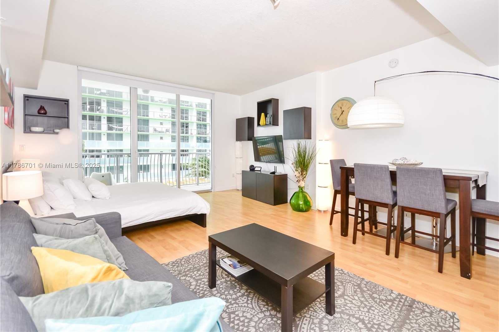 Small Image of 1750 NORTH BAYSHORE DR #1211, Miami Number 8