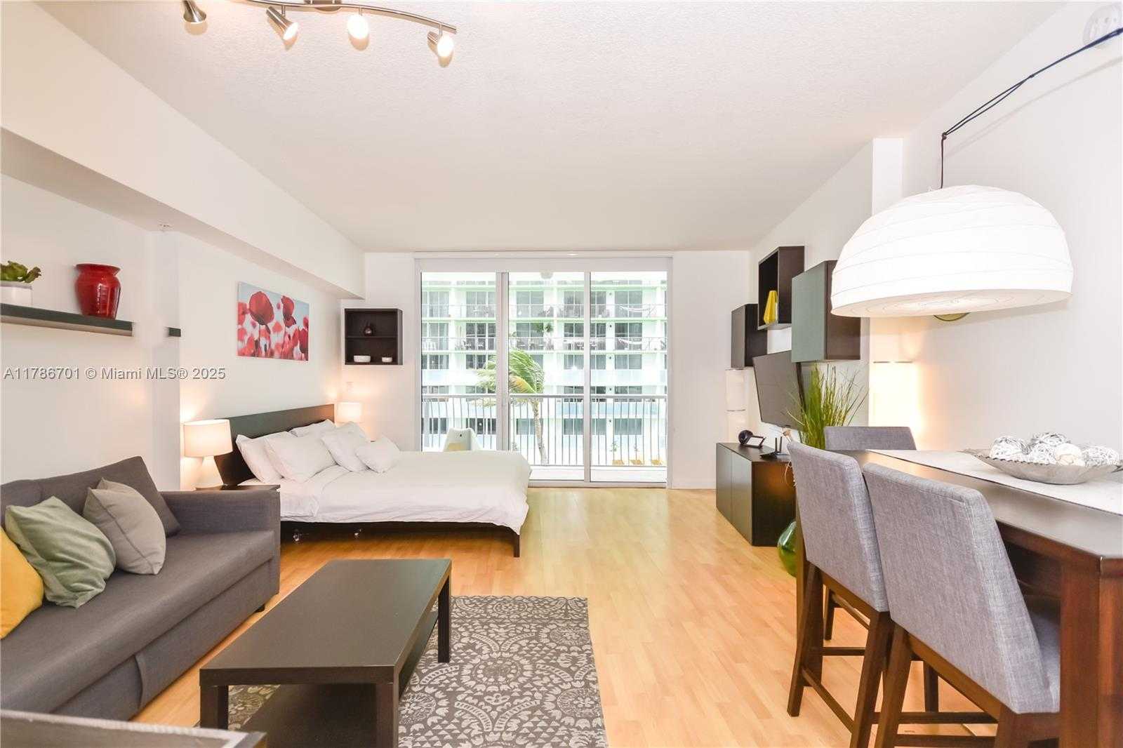 Small Image of 1750 NORTH BAYSHORE DR #1211, Miami Number 9