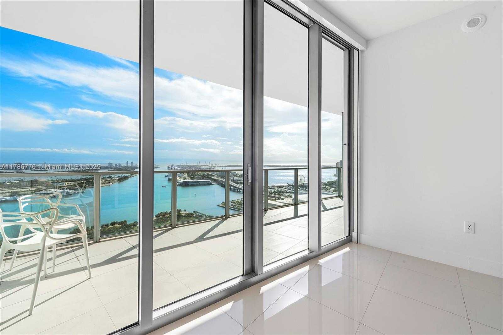 Small Image of 1100 BISCAYNE BLVD #3904, Miami Number 15