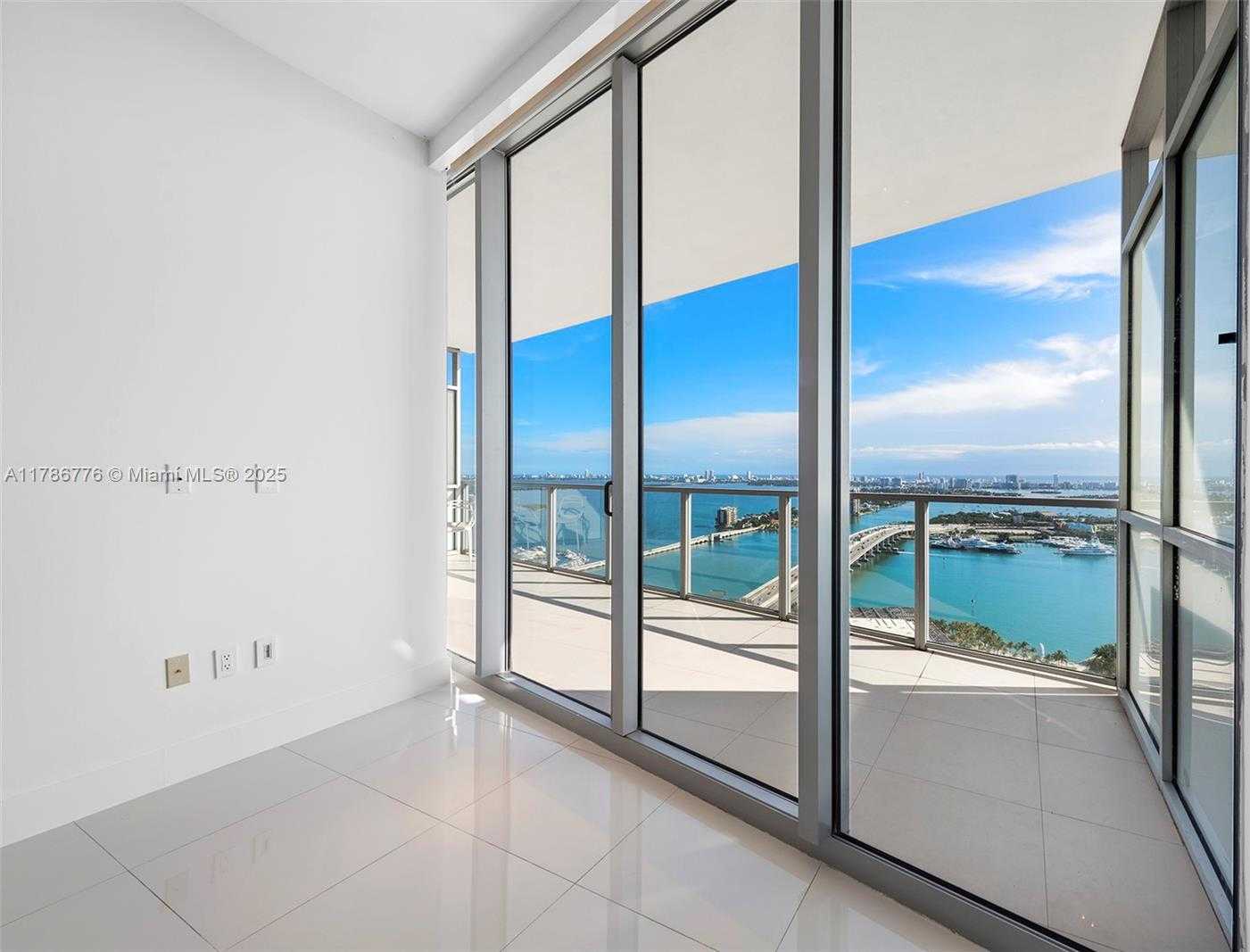 Small Image of 1100 BISCAYNE BLVD #3904, Miami Number 16