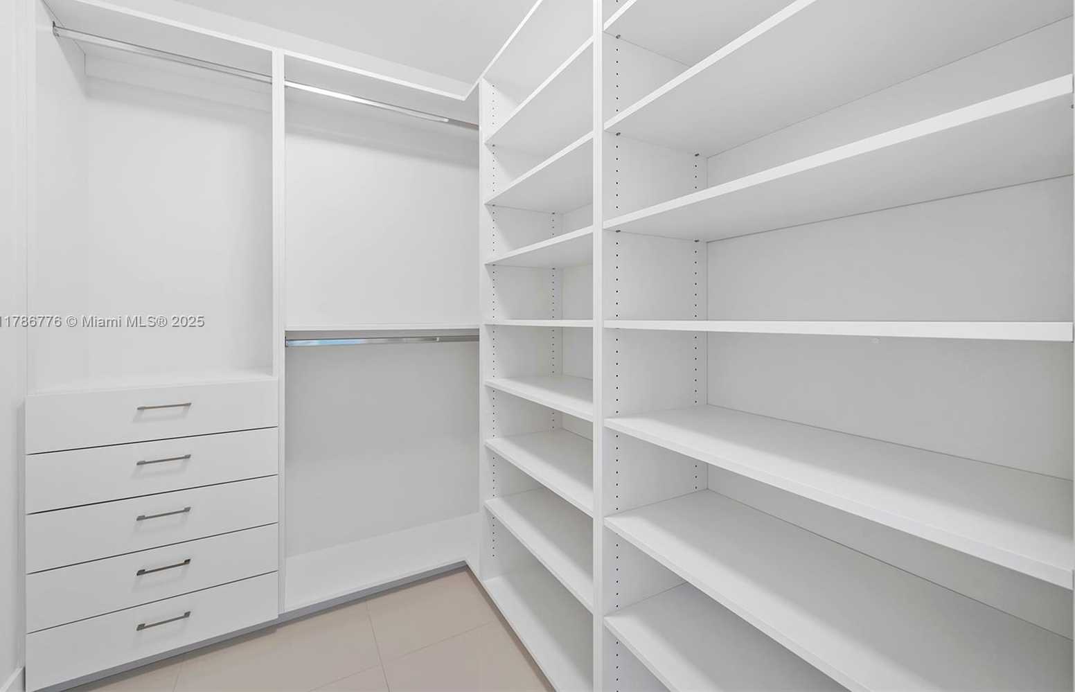 Small Image of 1100 BISCAYNE BLVD #3904, Miami Number 25