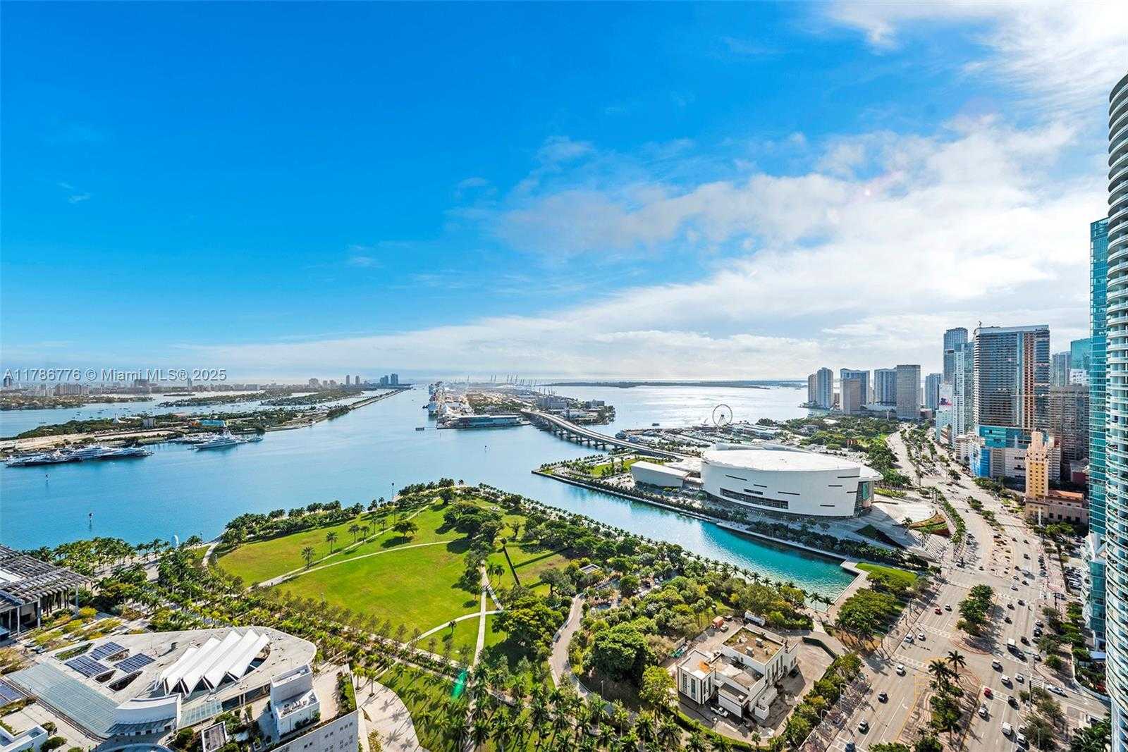 Small Image of 1100 BISCAYNE BLVD #3904, Miami Number 5