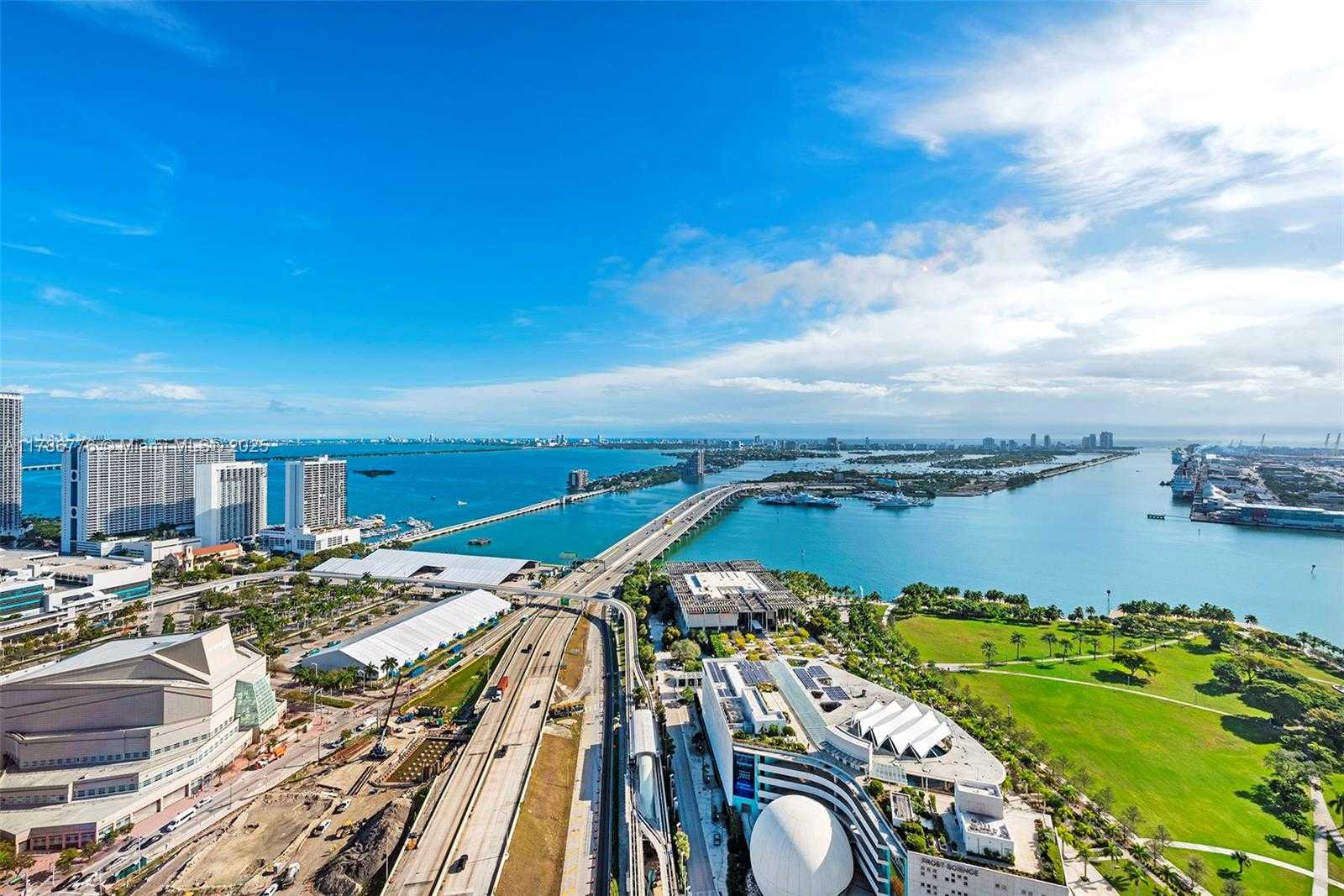 Small Image of 1100 BISCAYNE BLVD #3904, Miami Number 6