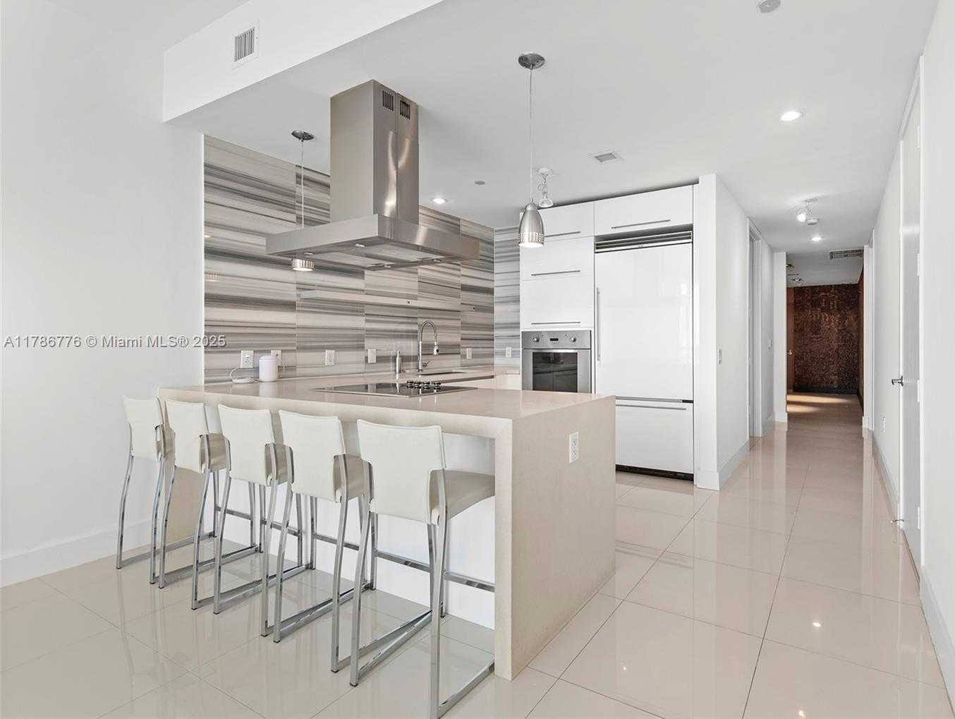 Small Image of 1100 BISCAYNE BLVD #3904, Miami Number 9