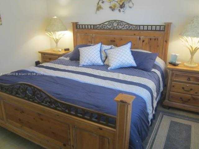 Small Image of 17700 #1010, Sunny Isles Beach Number 11