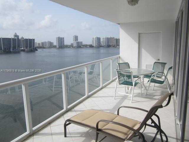 Small Image of 17700 #1010, Sunny Isles Beach Number 24