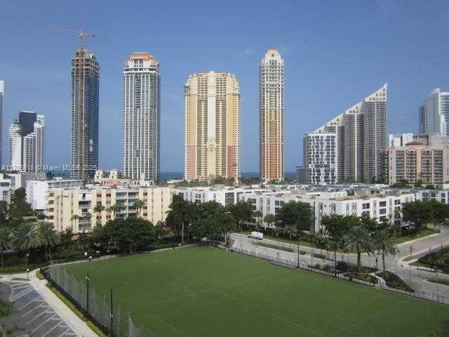 Small Image of 17700 #1010, Sunny Isles Beach Number 27