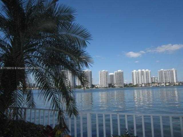 Small Image of 17700 #1010, Sunny Isles Beach Number 40