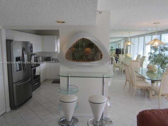 Small Image of 17700 #1010, Sunny Isles Beach Number 9