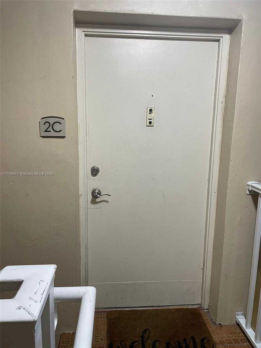 Small Image of 4180 NORTH WEST 79TH AVE #2C, Doral Number 6