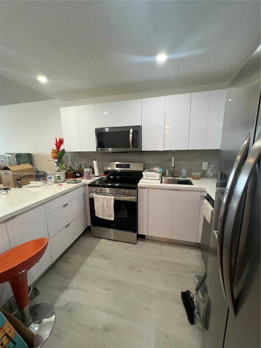 Small Image of 1200 NORTH EAST MIAMI GARDENS DR #912W, Miami Number 4