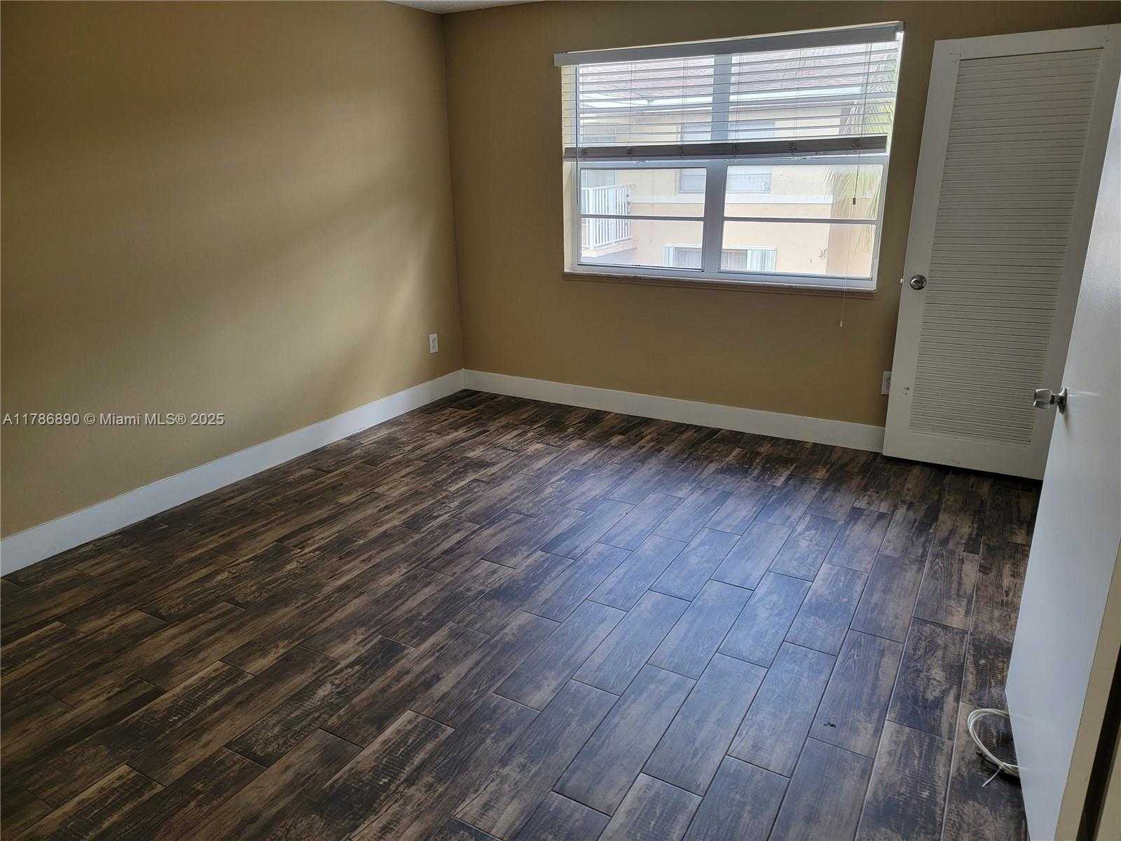 Small Image of 4440 NORTH WEST 79TH AVE #2G, Doral Number 10