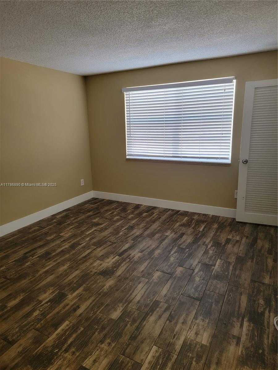 Small Image of 4440 NORTH WEST 79TH AVE #2G, Doral Number 11