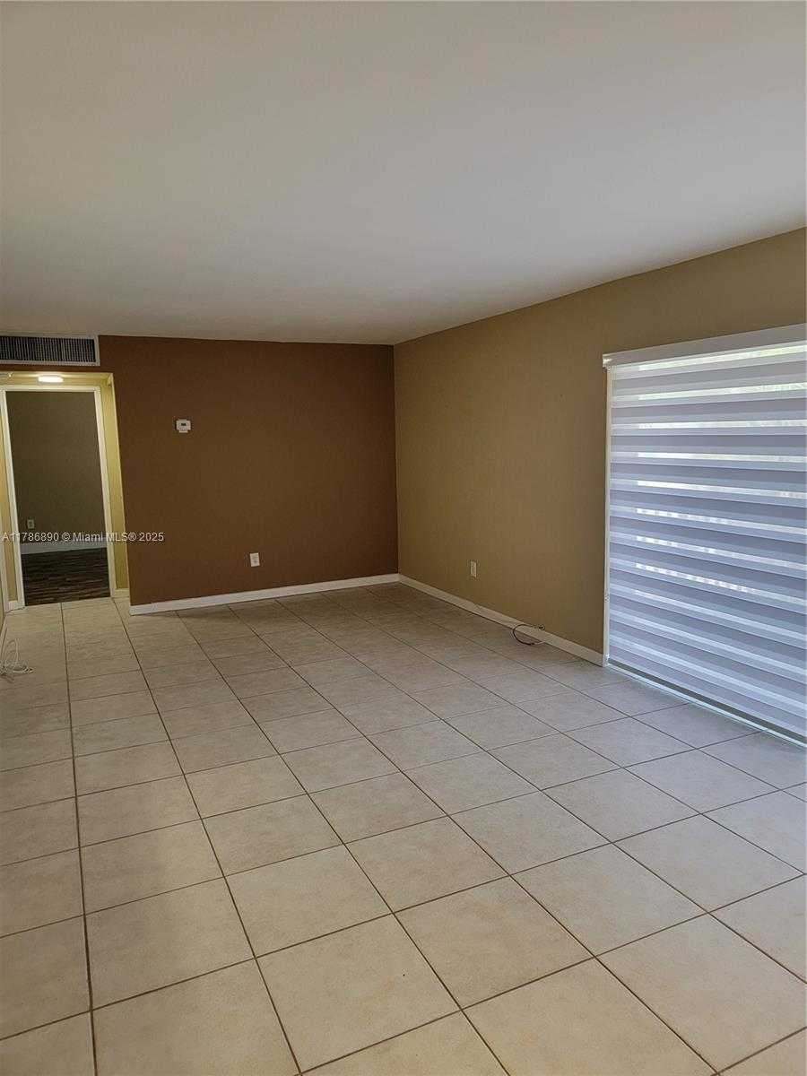 Small Image of 4440 NORTH WEST 79TH AVE #2G, Doral Number 15