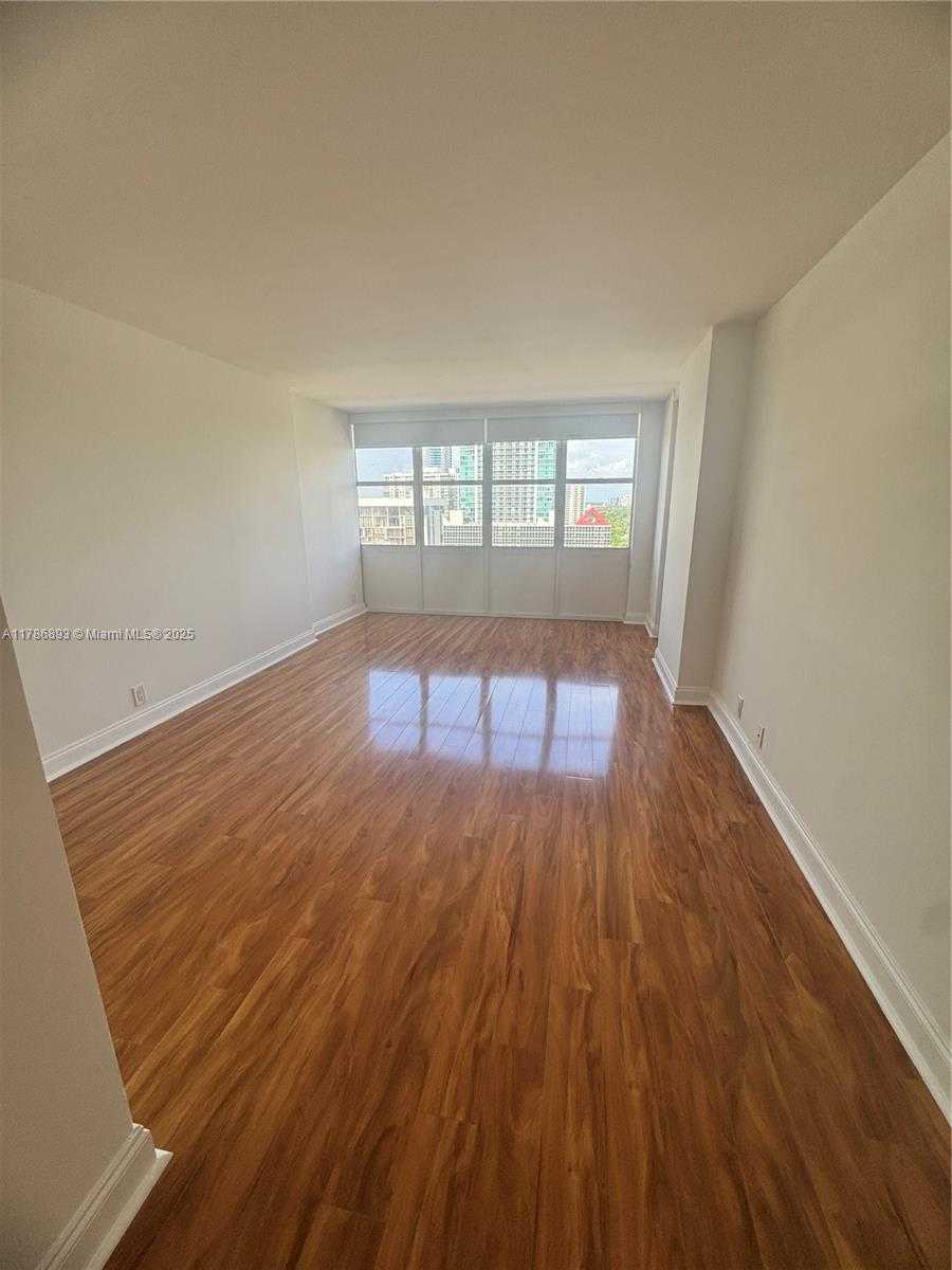 Small Image of 1901 BRICKELL AVE #B2408, Miami Number 13