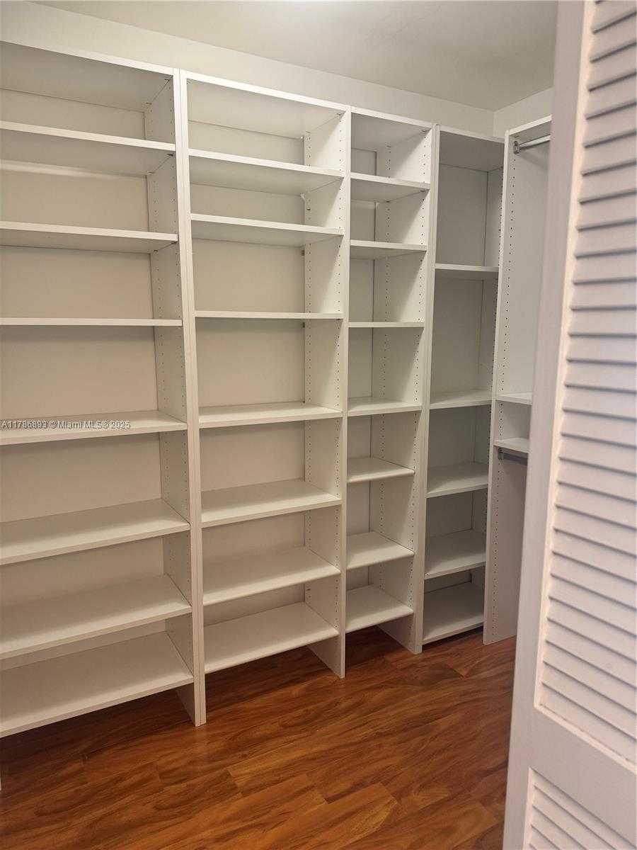 Small Image of 1901 BRICKELL AVE #B2408, Miami Number 14