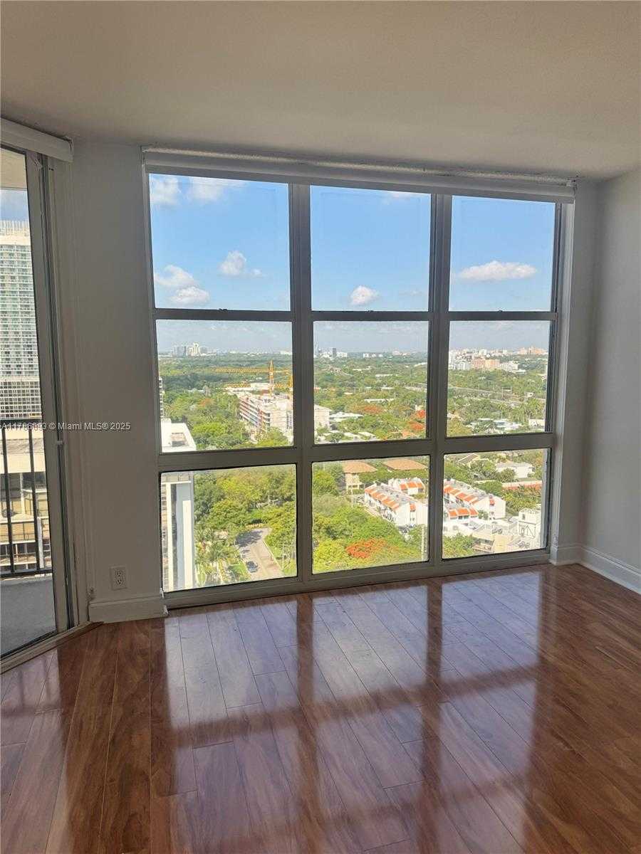 Small Image of 1901 BRICKELL AVE #B2408, Miami Number 5