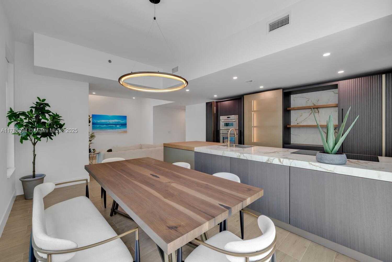 Small Image of 950 BRICKELL BAY DR #201, Miami Number 10