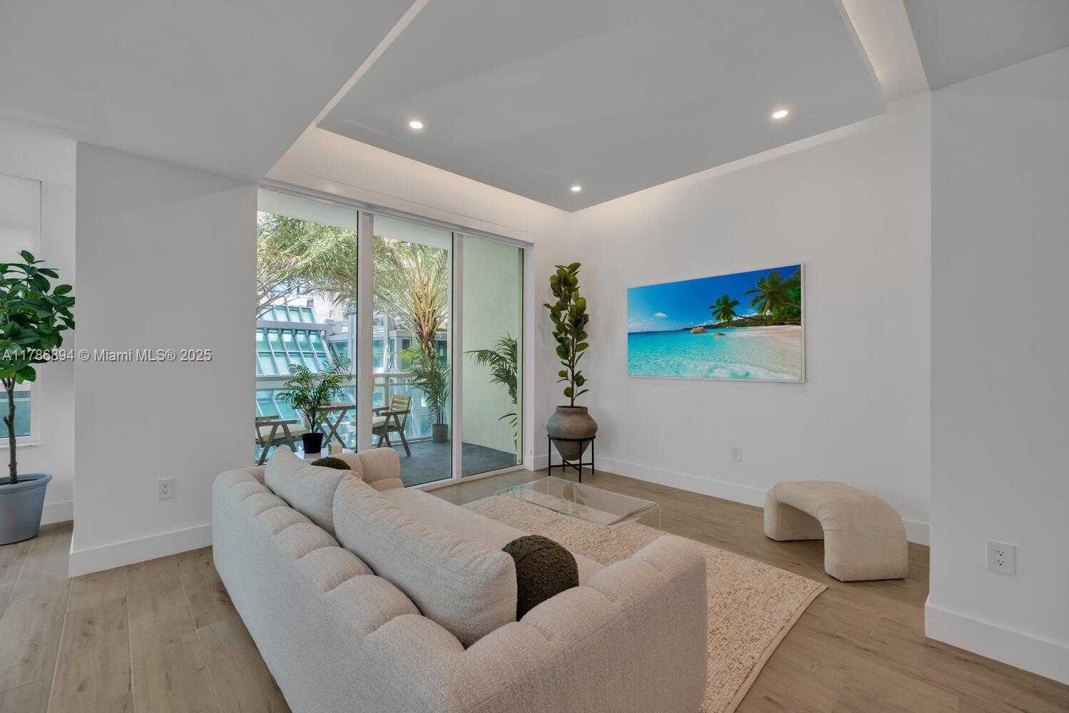 Small Image of 950 BRICKELL BAY DR #201, Miami Number 32