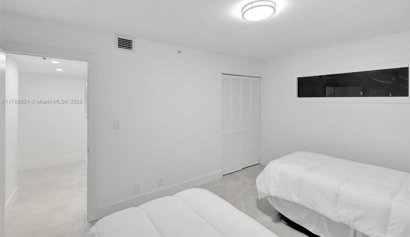 Small Image of 1717 NORTH BAYSHORE DR #A-1956, Miami Number 34