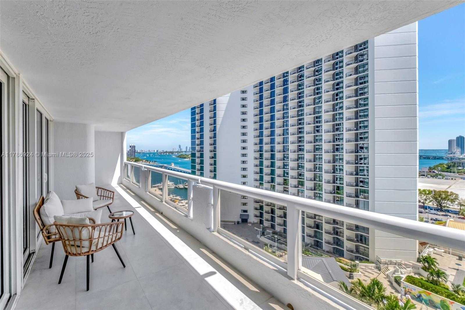 Small Image of 1717 NORTH BAYSHORE DR #A-1956, Miami Number 41
