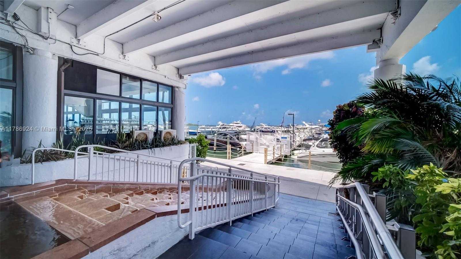 Small Image of 1717 NORTH BAYSHORE DR #A-1956, Miami Number 47