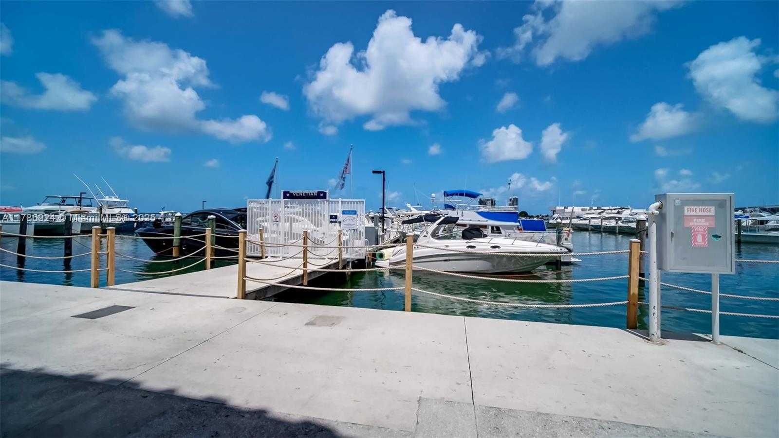 Small Image of 1717 NORTH BAYSHORE DR #A-1956, Miami Number 49