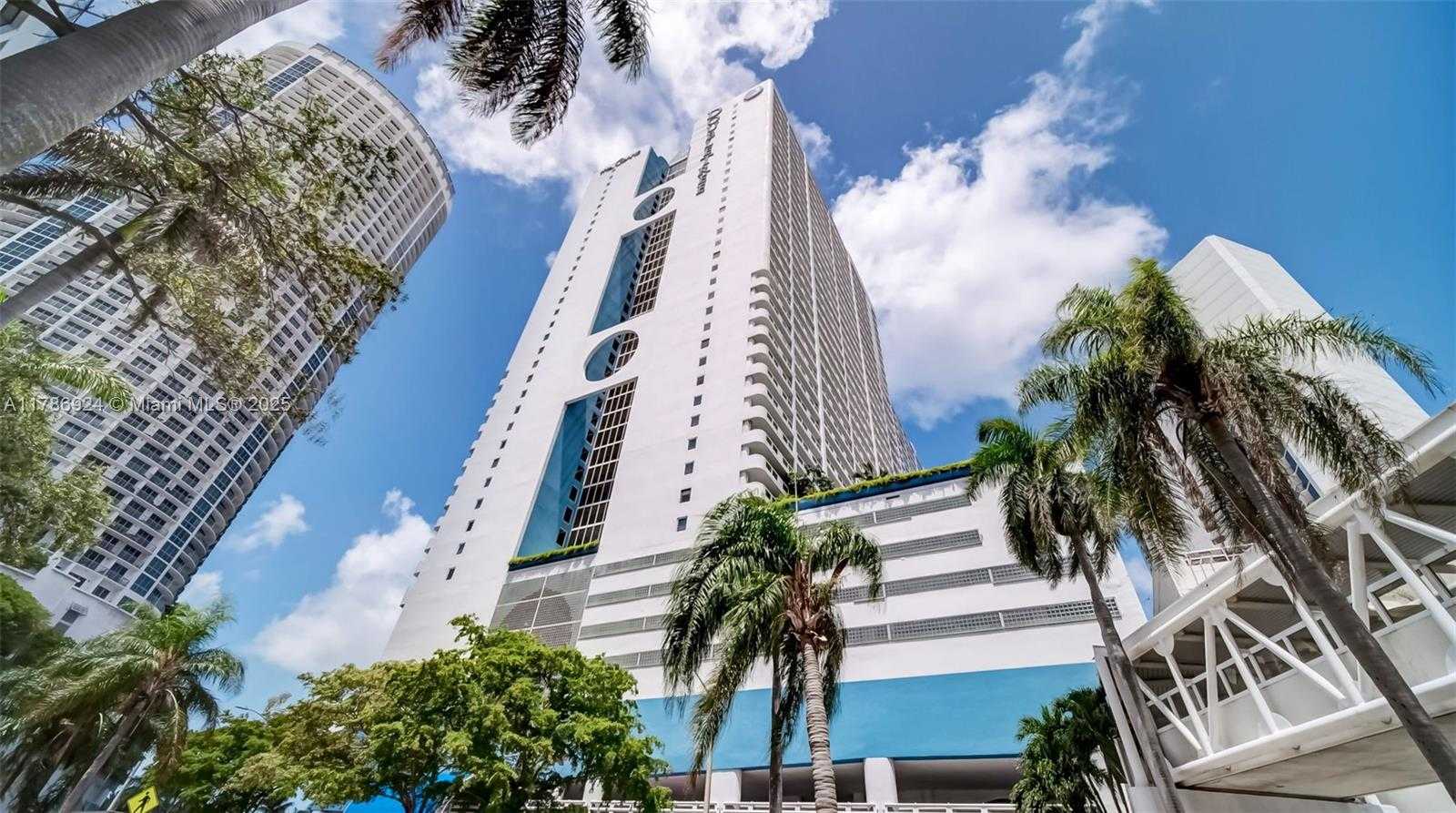 Small Image of 1717 NORTH BAYSHORE DR #A-1956, Miami Number 85