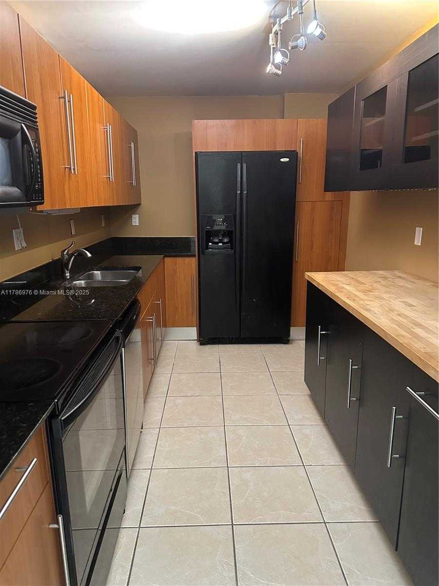 Small Image of 3001 SOUTH OCEAN #1125, Hollywood Number 6