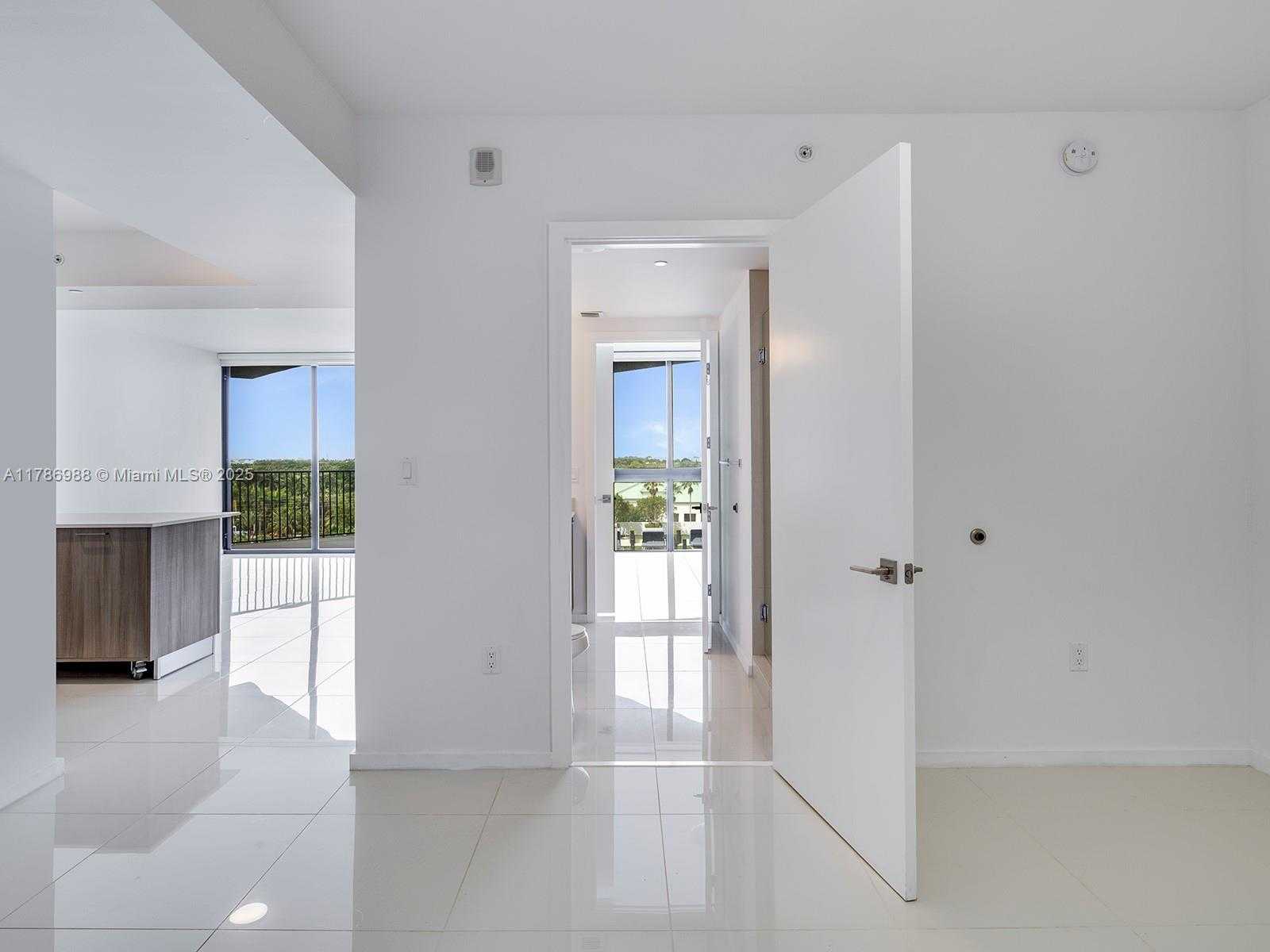 Small Image of 5300 PASEO BLVD #508, Doral Number 11