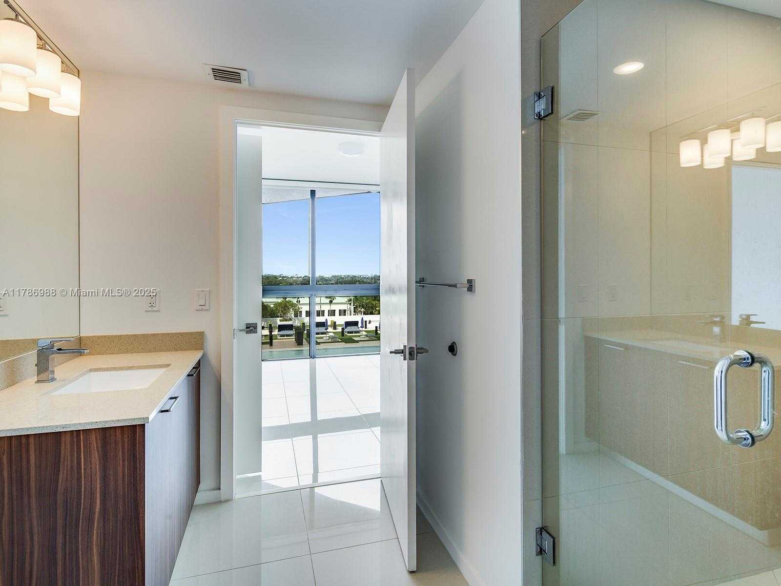 Small Image of 5300 PASEO BLVD #508, Doral Number 13