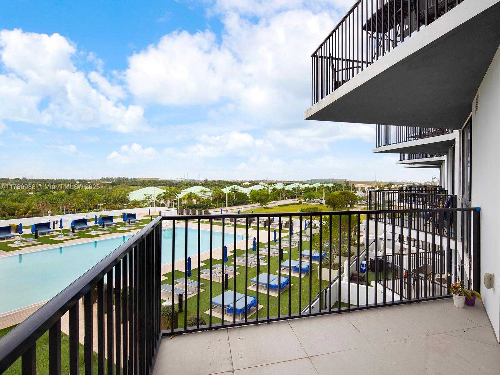 Small Image of 5300 PASEO BLVD #508, Doral Number 9