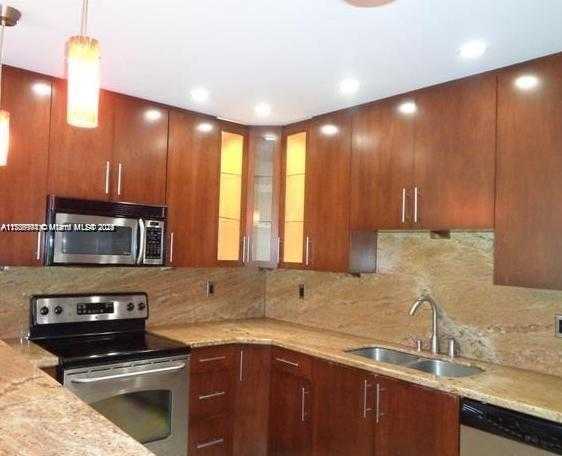 Small Image of 19380 COLLINS AVE #PH-5, Sunny Isles Beach Number 3